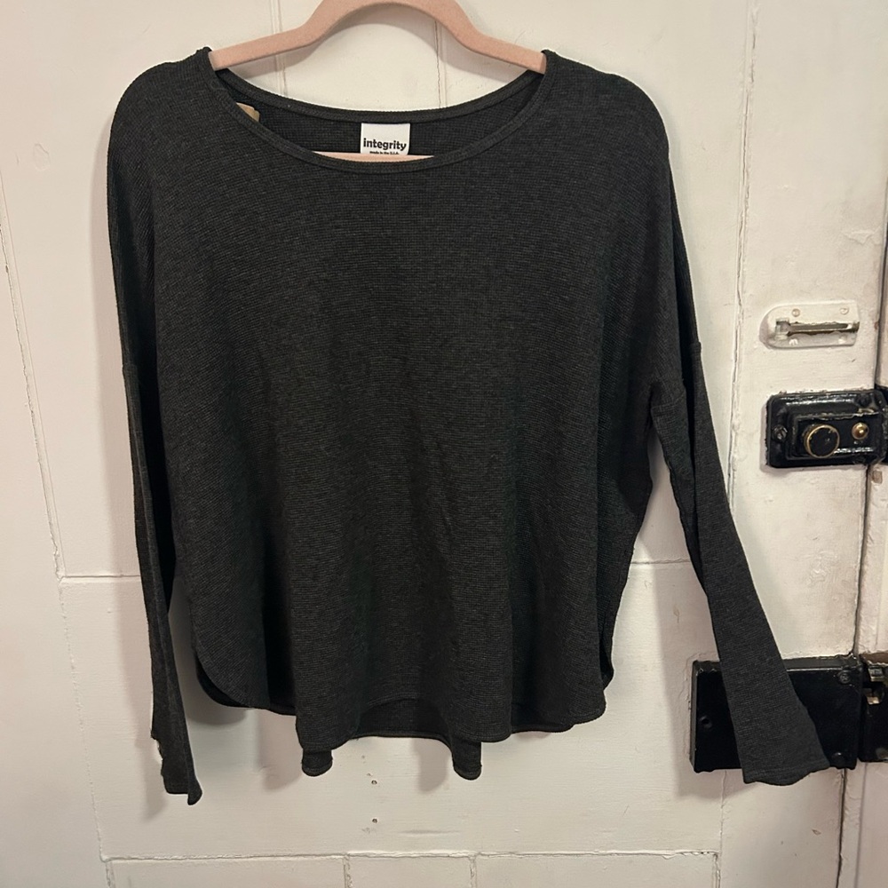 Women's Black Long Sleeve Top